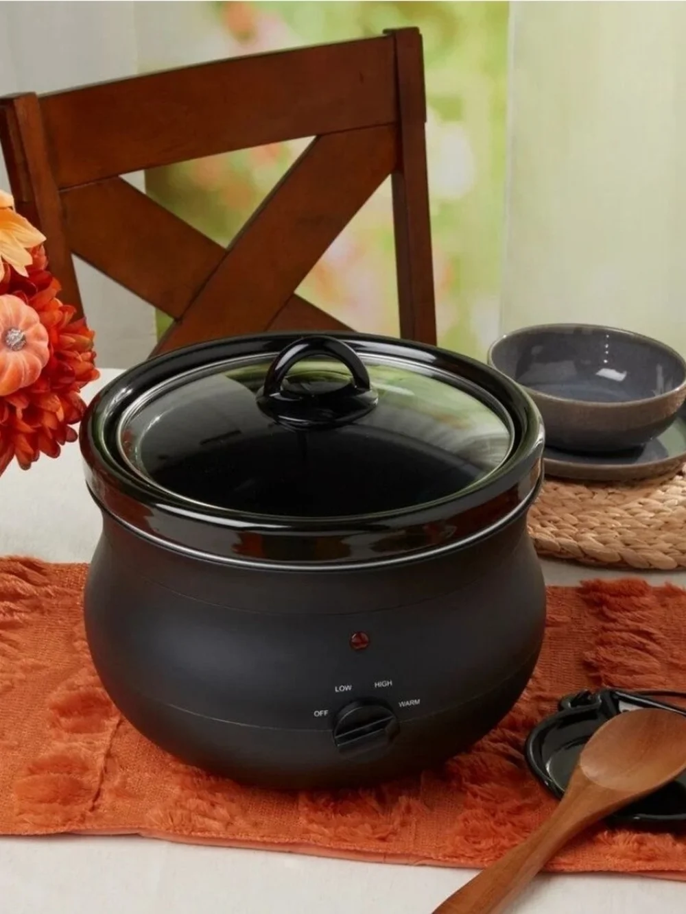 Black Electric Slow Cooker with Glass Lid - New In Box